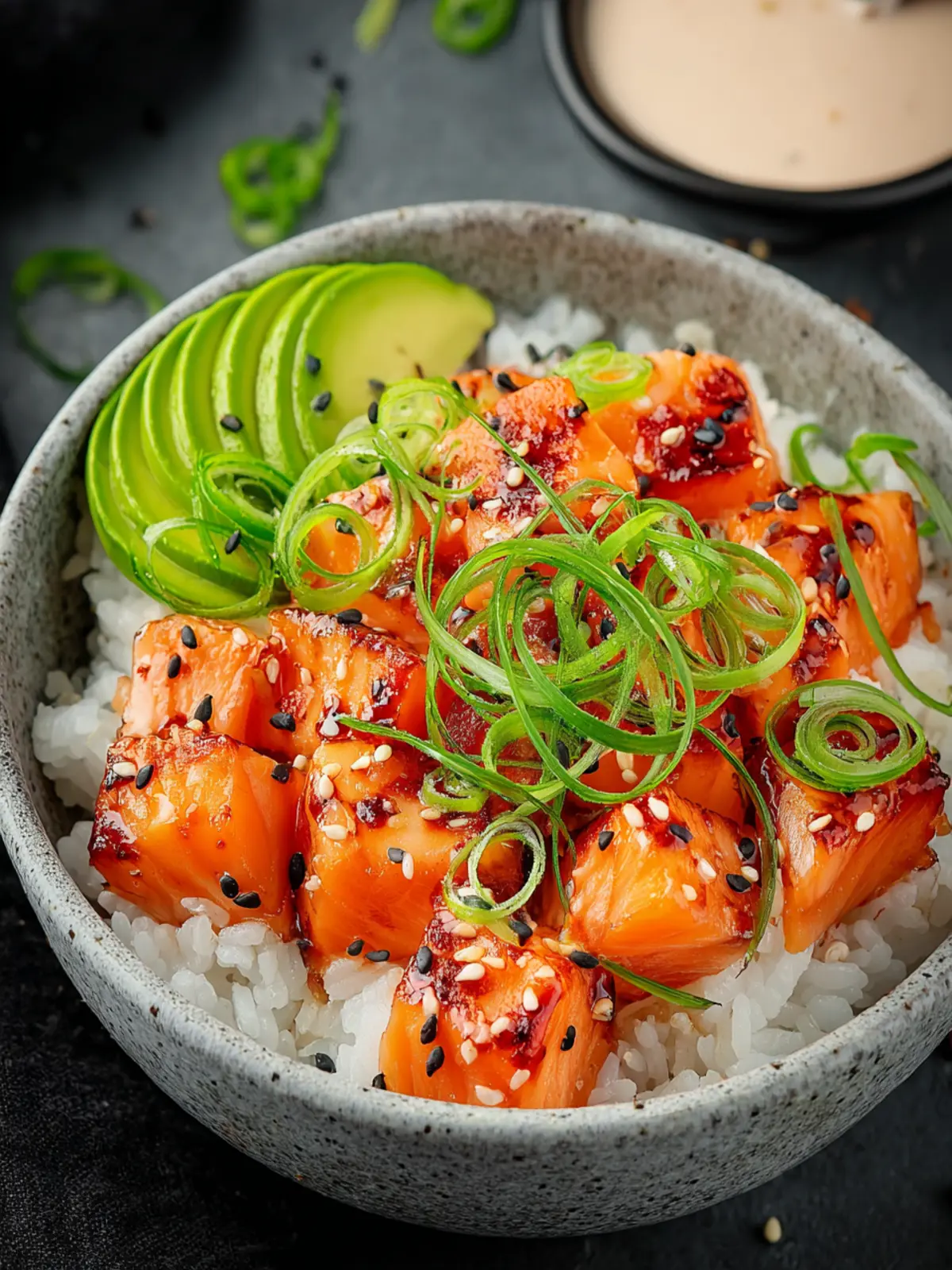 Irresistible Spicy Salmon Maki Bowls: A Flavorful Delight First Image